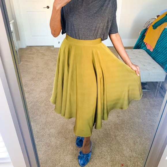 Hot Miami Styles Dresses & Skirts - Hot Miami Styles olive flare skirt